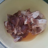 白萝卜烧肉的做法图解1