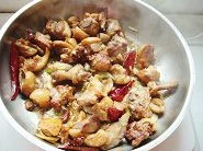 香辣啤酒鸭的做法图解3