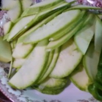 醋溜西葫芦的做法图解2