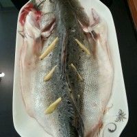 年夜饭必备清蒸鲈鱼