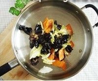 白菜木耳炒肚片