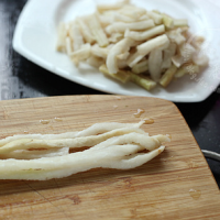 白辣椒炒腊味萝卜干