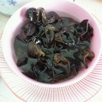 肉丝芹菜炒木耳