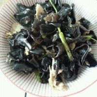 肉丝芹菜炒木耳