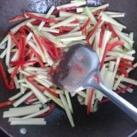 家常小炒彩椒炒西葫芦