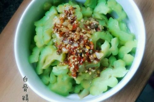 酸辣苦瓜