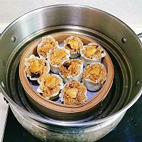 做正宗好吃停不了嘴 蟹黄咸蛋黄肉松烧卖的图片步骤8