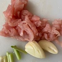 做正宗虫草花炒肉的图片步骤2