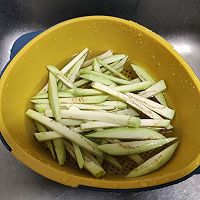 做正宗豆瓣酱炒茄条的图片步骤2