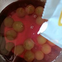 做正宗Q弹爽口的葡萄波波冻的图片步骤4