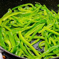 做正宗茭白青椒肉丝冷面的图片步骤9