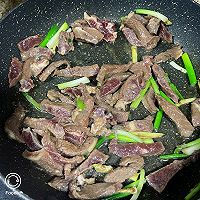 做正宗鸡腿菌炒牛肉的图片步骤3