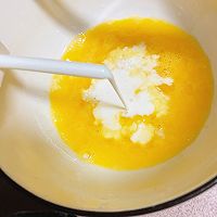 做正宗炖蛋口味的懒人无奶油蛋挞的图片步骤2