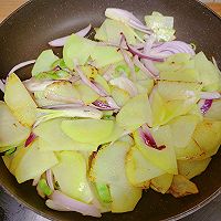 做正宗洋葱炒土豆片的图片步骤4