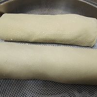 做正宗蒸豆皮素三鲜卷蘸酱的图片步骤10