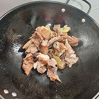 做正宗风干鸡炖莴笋的图片步骤7