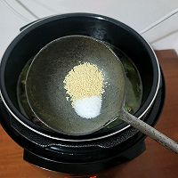 做正宗风干鸡炖莴笋的图片步骤14