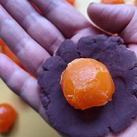 做正宗蛋黄酥的图片步骤9