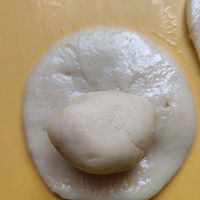 做正宗蛋黄酥的图片步骤11