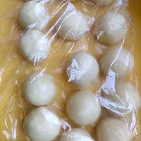 做正宗蛋黄酥的图片步骤14