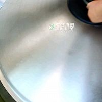 做正宗丝瓜菌菇鸡蛋汤的图片步骤5