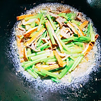 做正宗芹菜炒肉丝的图片步骤8