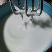 做正宗奶油戚风蛋糕的图片步骤14