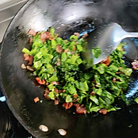 做正宗莴笋叶腊鸡腿肉猪油菜踏饭的图片步骤4