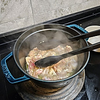 做正宗法式奶油菌菇烩鸡块(双人份)的图片步骤2