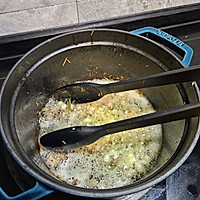 做正宗法式奶油菌菇烩鸡块(双人份)的图片步骤4