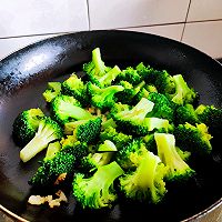 做正宗蒜蓉西兰花的图片步骤5