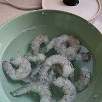 做正宗菠萝炒饭的图片步骤2