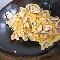 做正宗鲜香滑嫩的虾仁滑蛋的图片步骤8