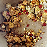 做正宗尖椒肉片炒面的图片步骤2