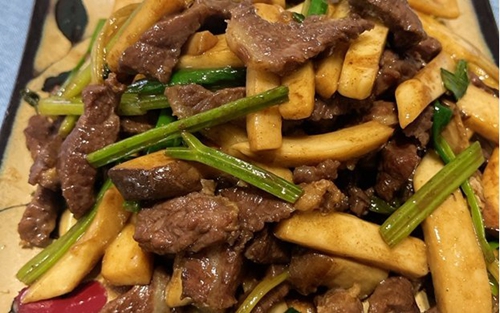 鸡腿菌炒牛肉