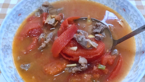 西红柿牛肉汤