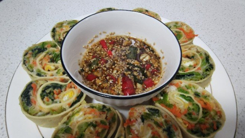 蒸豆皮素三鲜卷蘸酱