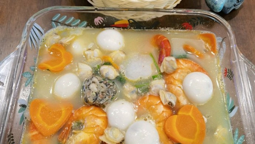 海鲜汤圆