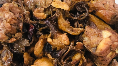 茶树菇炖鸡