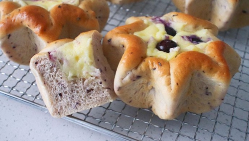 蓝莓乳酪面包
