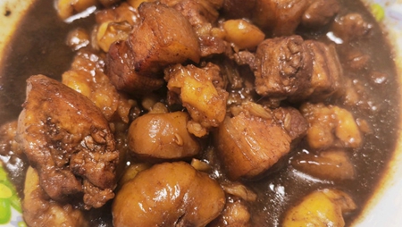 板栗红烧肉