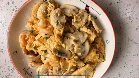 鲜香滑嫩的虾仁滑蛋