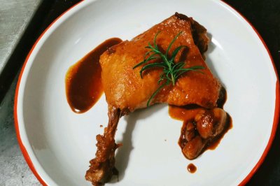 简单酱鸭腿
