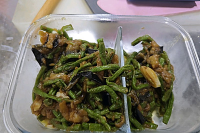 鸡汁豆角炒茄子