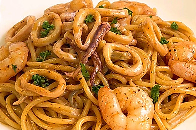 黑松露海鲜意面